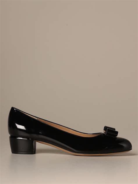 FERRAGAMO: Vara 1 décolleté with patent bow - Black | Ferragamo high heel shoes 01B221 591963 ...