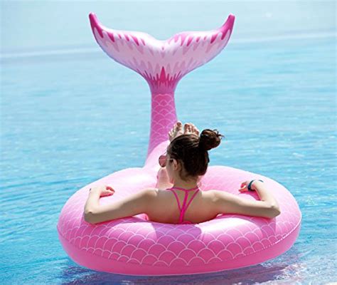 15 Awesome Pool Floats For Your Next Backyard Party