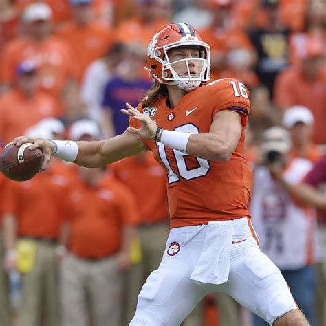 Video: Clemson's Trevor Lawrence Throws for 391 Yards, 5 TDs in 1st ...