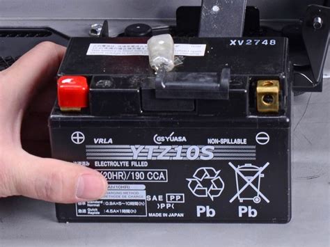 Honda 3000 Watt Inverter Generator EU3000IS1AWK Battery Replacement - iFixit Repair Guide