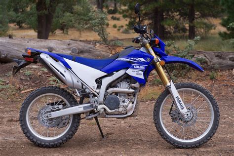 2017 Yamaha WR250R Review | A Motorcycle in the Middle