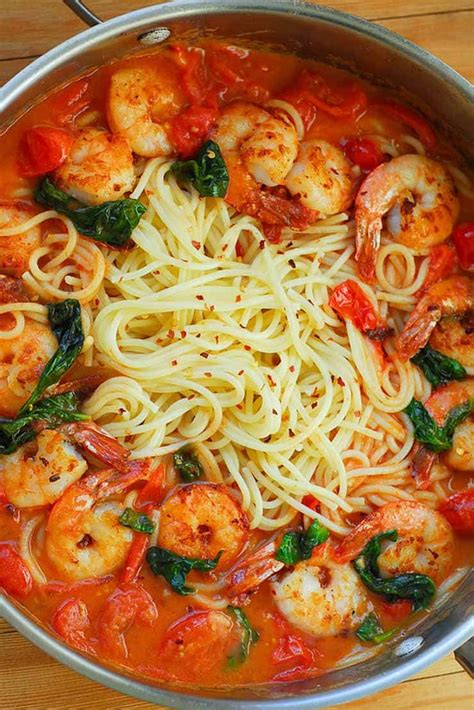 Garlic Shrimp Pasta in Red Wine Tomato Sauce