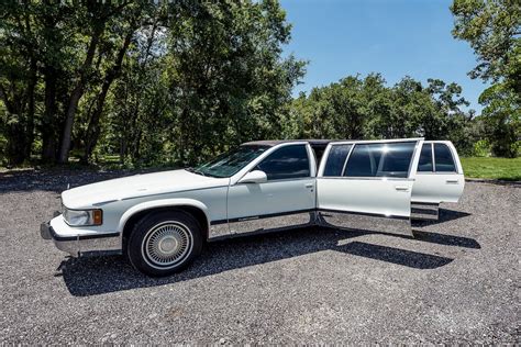 Vintage Cadillac Fleetwood Limo - ET Limos