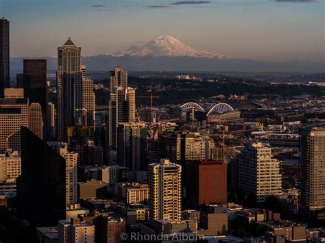 Seattle Space Needle - Epic Views from the Top