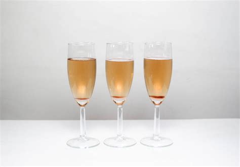 Classic Champagne Cocktail - DIVERSE DINNERS