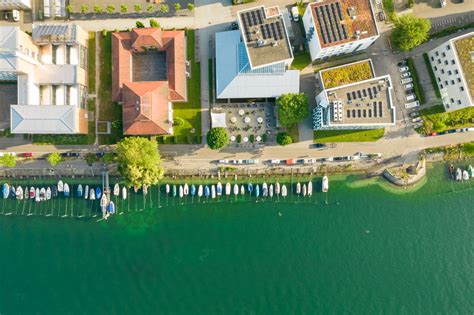 Hochschule Konstanz: Kontakt / Öffnungszeiten