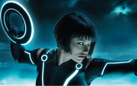 FILM REVIEW Tron: Legacy - "Awesome? No. Tronsome." - Script Magazine