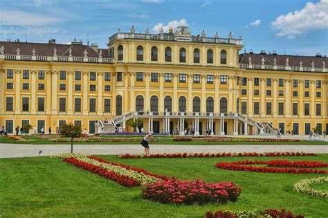 Schönbrunn Palace (Vienna) - I DO REcommend