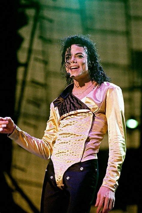 Michael Jackson Dangerous World Tour Human Nature Live in Munich June ...