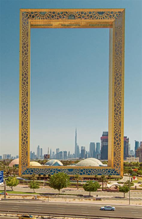 Dubai Frame - Tranquil Trails