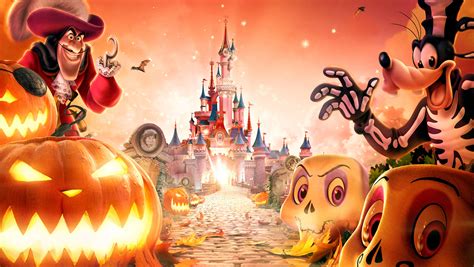 Halloween im Disneyland Paris 2017: Lustige Skelett-Party mit Goofy