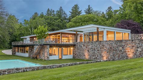 Fully Restored Marcel Breuer-Designed House in a Quiet Corner of ...