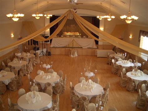 Banquet Hall decorated for a wedding reception_gallery view