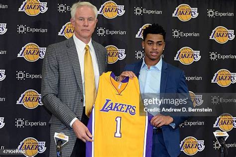 23 Lakers Gm Mitch Kupchak Stock Photos, High-Res Pictures, and Images - Getty Images