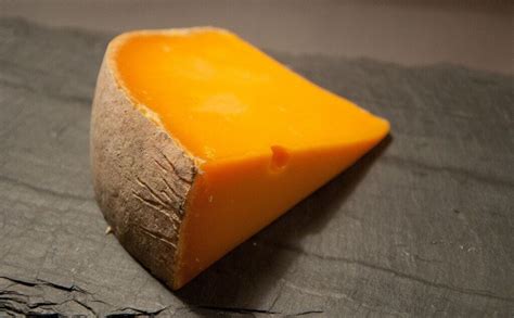 Queso Cheddar: Historia, Elaboración, Recetas, Características y Más!