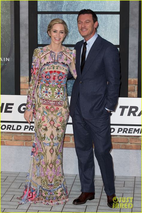 Emily Blunt & Luke Evans Premiere 'Girl on the Train' in London: Photo 3765567 | Emily Blunt ...