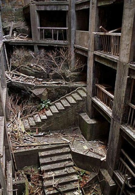 Hashima Island, Japan`s Abandoned City Abandoned City, Old Abandoned ...