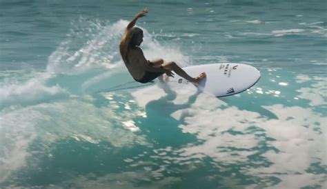 Rob Machado Surfing a 7'0" Sunday In Mexico Is a Thing of Beauty