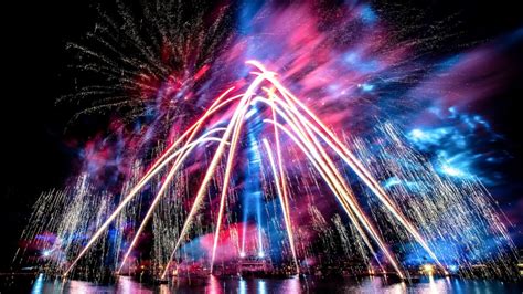 The Best Places to Watch EPCOT Fireworks – World Showcase & Beyond %%page%%