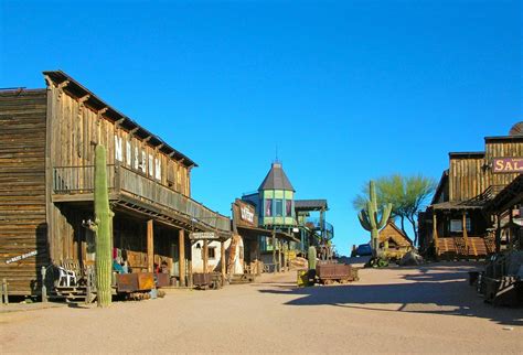 7 Ghost Towns Near Las Vegas - Treads