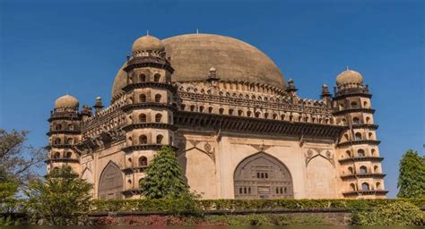 Exploring Gol Gumbaz, the Taj Mahal of south India | Times of India Travel