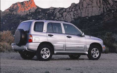 2004 Chevrolet Tracker Specs, Prices, VINs & Recalls - AutoDetective