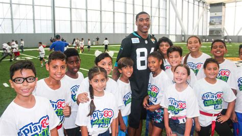 Jaguars host hispanic youth at NFL Play 60 Football Camp