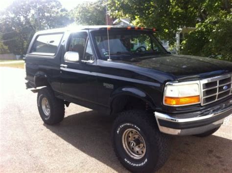 Purchase used 1996 Ford Bronco Lifted in Westwood, Massachusetts, United States