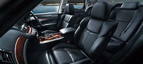 New Nissan Fuga Interior picture, Inside view photo and Seats image