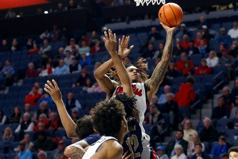 Ole Miss basketball stays unbeaten under Chris Beard with resourceful ...