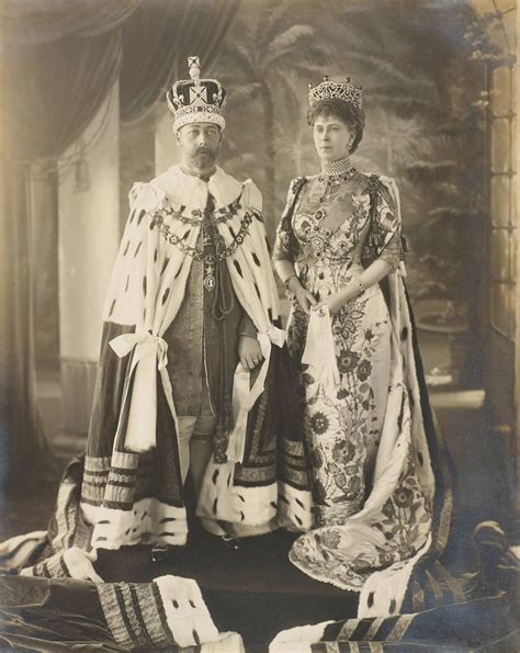 King George V and Queen Mary at the Delhi Durbar coronation. 1911 Queen ...