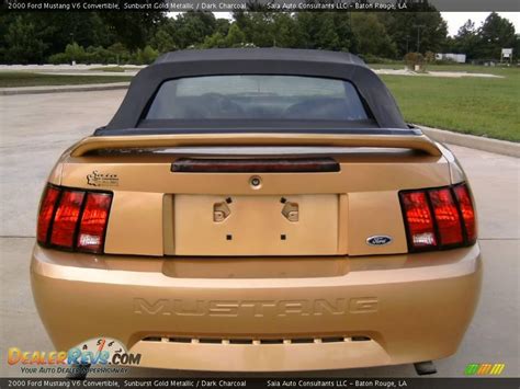 2000 Ford Mustang V6 Convertible Sunburst Gold Metallic / Dark Charcoal ...