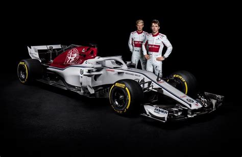 Alfa Romeo-Sauber reveals the C37 | FormulaRapida.net