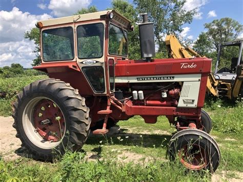 International Harvester 1066 serial number 1 breaks auction selling ...