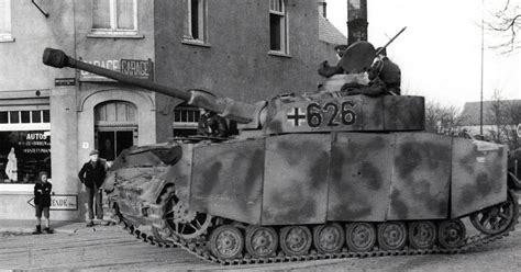 World War II Pictures In Details: Panzerkampfwagen IV Ausf H of 12. SS-Panzer-Division