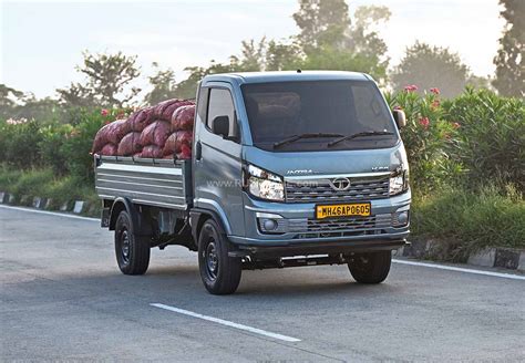 New Tata Pickup Trucks Launched - Yodha 2.0, Intra V50, Intra V20 CNG