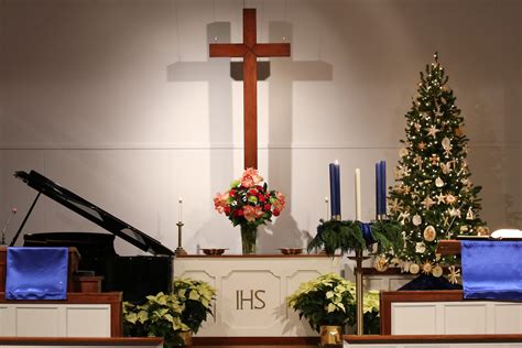 The United Methodist Poinsettia and Christmas Tree Quiz