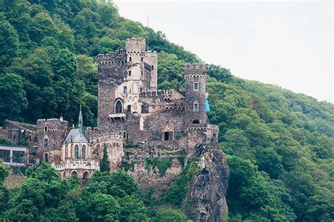 25 Picturesque Photos of German Castles on the Rhine River