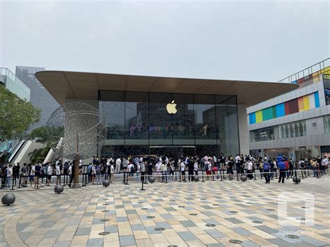 Apple Opens New Store In Beijing | AppInChina