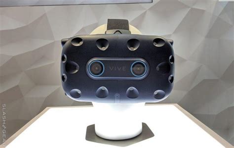 HTC VIVE Pro Eye Hands-On: More Than Just Eye-Tracking - SlashGear