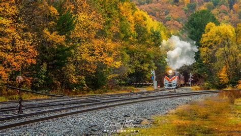 Fall Foliage Train Ride - Corel Discovery Center