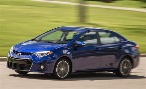 2016 Toyota Corolla Manual Test – Review – Car and Driver