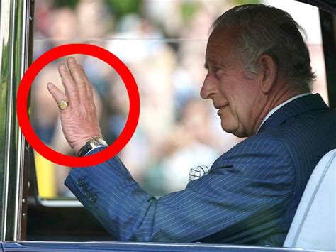 King Charles III: What’s going on with his fingers? | news.com.au ...