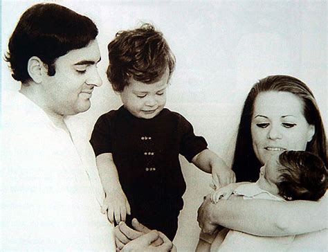 Sonia Gandhi and Rajiv Gandhi Pictures – AbhiSays.com