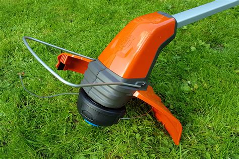 Husqvarna 115iL Cordless Grass Trimmer Review | Trusted Reviews