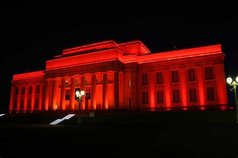 Auckland Museum to light up for ANZAC Day | MiNDFOOD