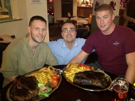 150-Ounce Steak, From U.K.'s Duck Inn, Intimidates All That Try To Eat It | HuffPost