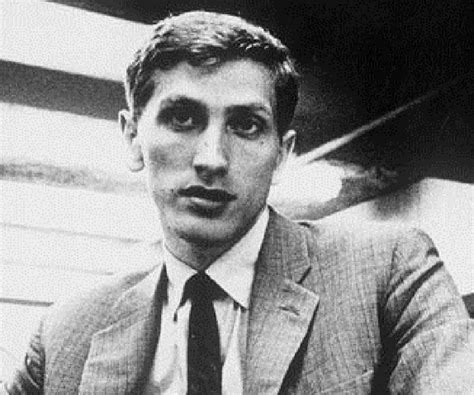 Bobby Fischer Biography - Facts, Childhood, Family Life & Achievements