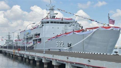 Kapal Perang TNI AL Terbaru KRI Teluk Youtefa 522, Diresmikan KSAL ...