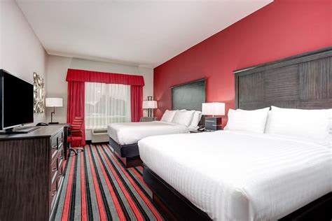 HOLIDAY INN & SUITES LAFAYETTE NORTH - Updated 2024 Prices & Hotel Reviews (LA)